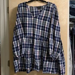 Long sleeve with pockets